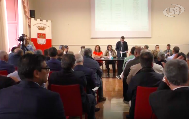 Bilancio Provincia, dai sindaci via libera all'unanimità