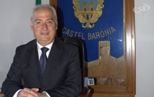 Castel Baronia, l'infinita querelle sulle quote rosa: il sindaco revoca Patrizia Reale