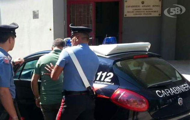Ariano, ruba un'auto e tenta la fuga: arrestato