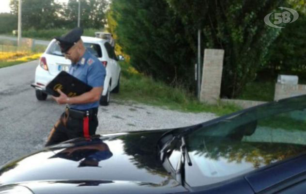 Nusco - sorpreso con un'ascia nel bagaglio dell'auto, denunciato dai carabinieri