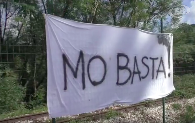 ''Mo basta'' inquinamento, Valle del Sabato invasa dagli striscioni 