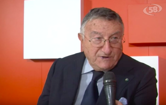 Vaccini e bambini, i consigli del virologo Tarro