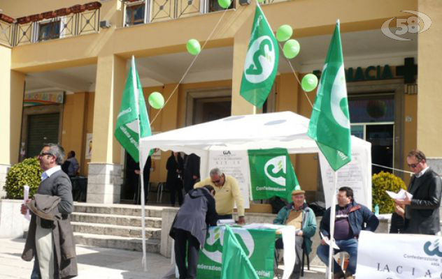Grottaminarda, agricoltori in piazza per dire no all'Imu