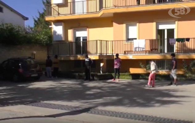 Migranti, Ariano si divide. Il Vescovo: ''Integrazione e accoglienza''