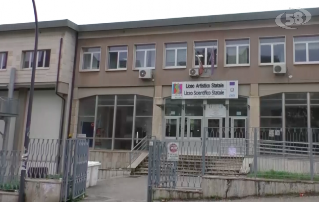 Giallo ''De Luca''. Chiude? Sì, no, forse: ''Valutiamo''