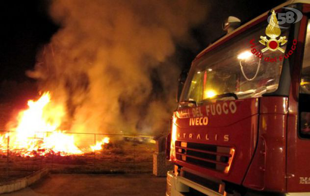 Incendi, tocca a Manocalzati: arbusti in fiamme