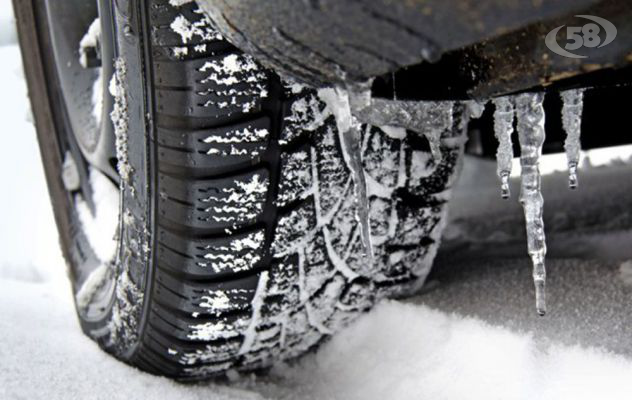 Vento polare sulla Campania: allerta strade gelate