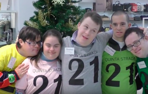 ''Amici del cromosoma 21'', ad Ariano ragazzi down commessi per un giorno