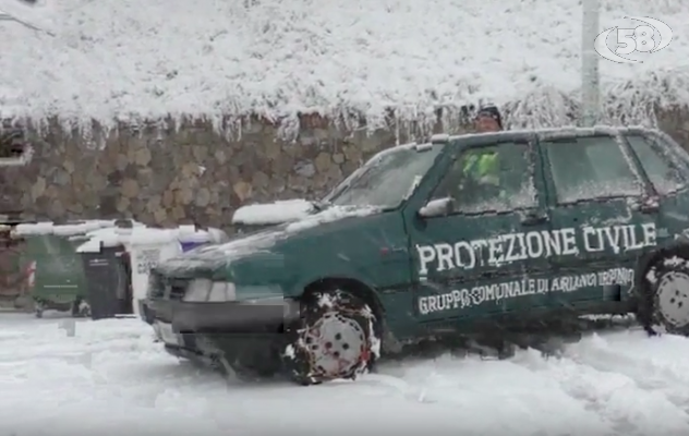 Neve, con la Protezione Civile per le strade di Ariano /VIDEO