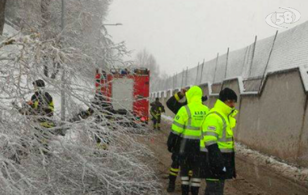 Neve, l'Aios di Ariano salva boy-scout bloccati a Casalbore