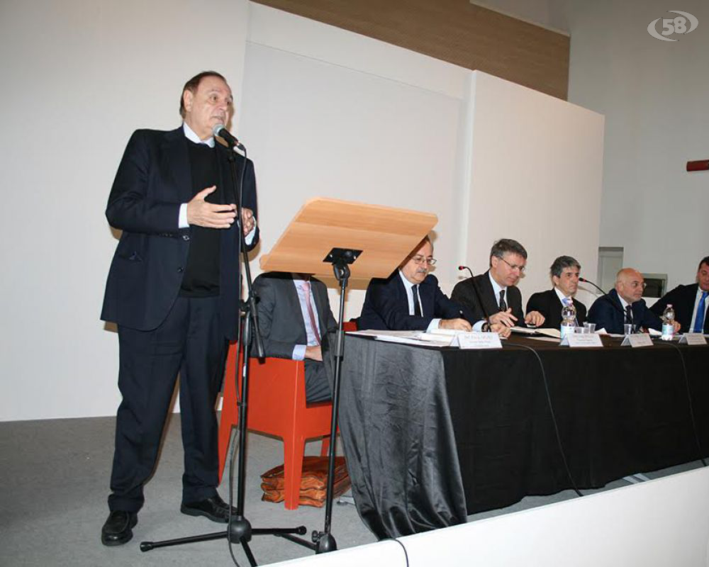 MASTELLA CON CANTONE