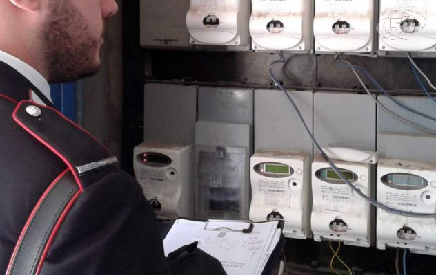 Grotta, ruba energia elettrica: beccato dai Carabinieri