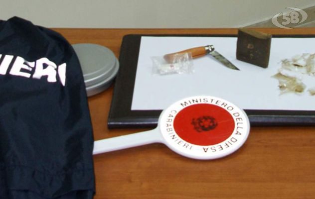 Droga, tre denunce e cinque segnalazioni
