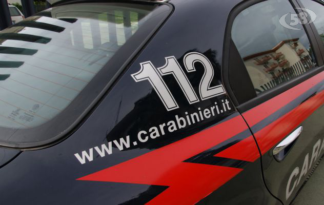 Anziano maltrattato da moglie e figlio: allontanati e denunciati