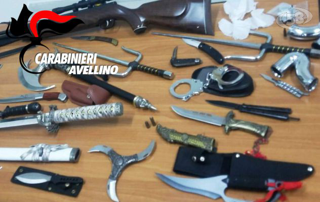 Armi e spaccio di coca: due pregiudicati in manette