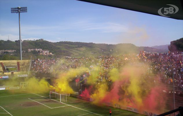 Benevento Calcio, maxi schermo in Piazza Risorgimento