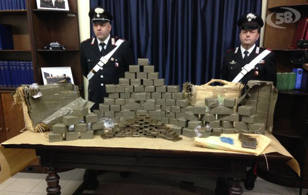 Un quintale di hashish nel furgone: maxi sequestro in Irpinia