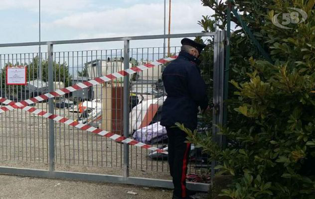 Eternit abbandonato, area sotto sequestro