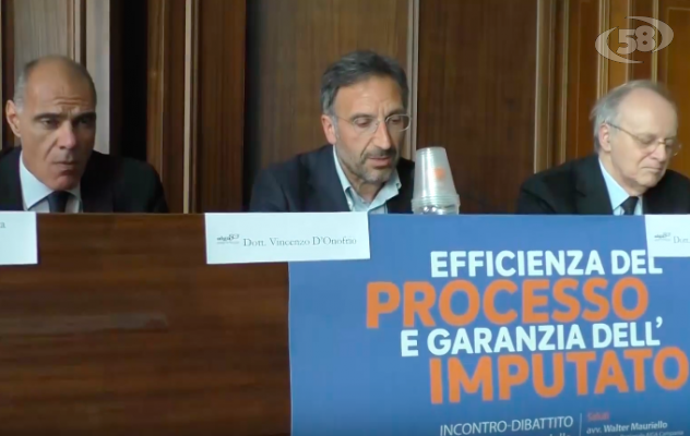 Davigo ad Avellino: ''I neolaureati sono ignoranti''