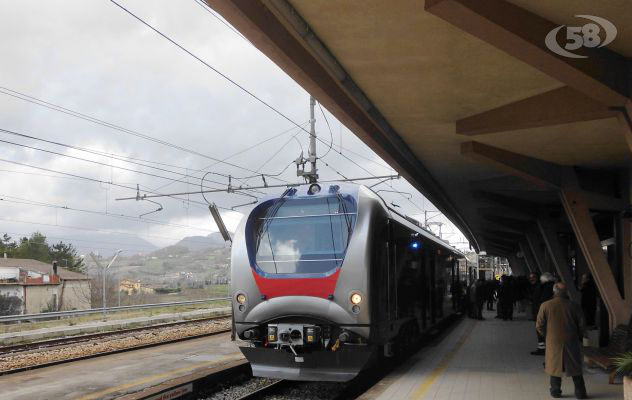 Tratta ferroviaria Benevento - Napoli, vertice Mastella - Eav. Obiettivo: risolvere l'annoso problema 