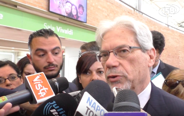 Alitalia: “La soluzione deve essere di mercato”. De Vincenti a Napoli