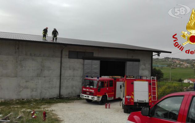 Guardia Lombardi, pannelli fotovoltaici in fiamme