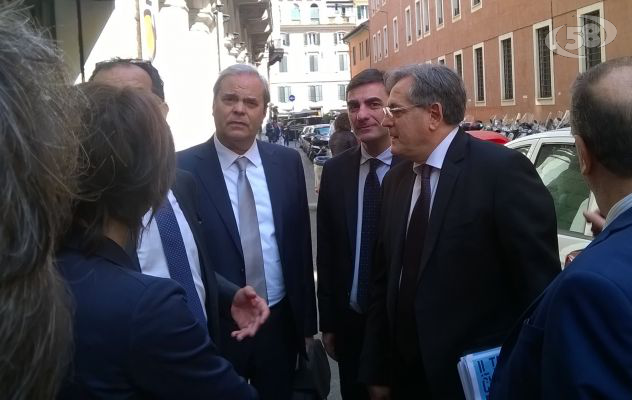 Tagli, Province in piazza. A Roma anche Gambacorta