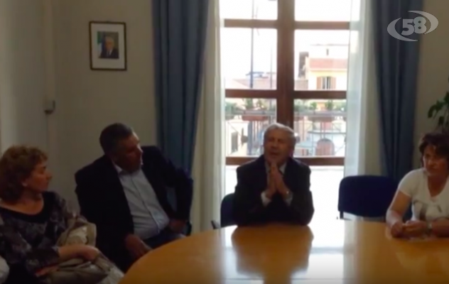 Creta, disagi infiniti: cittadini in Comune. Vertice con Caso e Puopolo /VIDEO