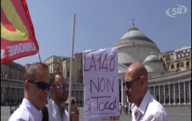 Napoli, la protesta dei lavoratori del trasporto pubblico locale