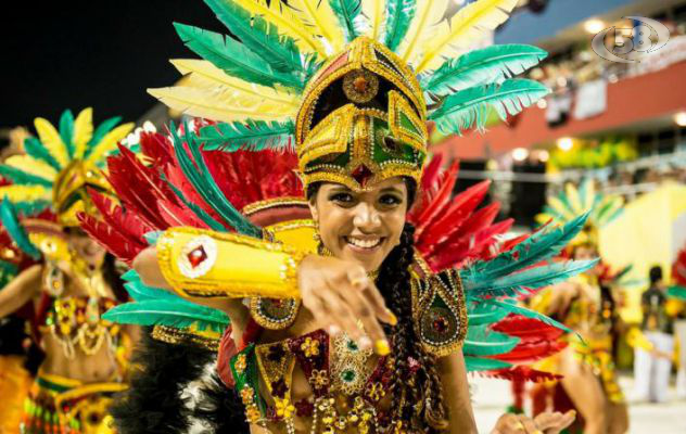 Carnevale di Rio, il sindaco taglia i fondi per le scuole di samba. Colpa della crisi 