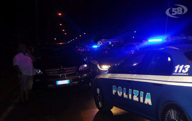 Calci, pugni e pistolettate: 4 irpini nei guai per rissa