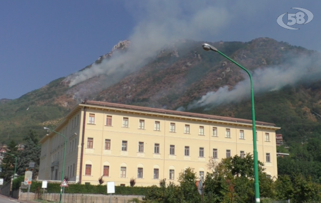 Montevergine brucia /VIDEO. Rabbia social: prendete i piromani