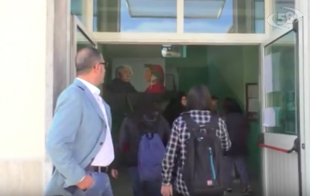 Scuola, il ''Parzanese'' apre le porte: in classe anche elementari e materne