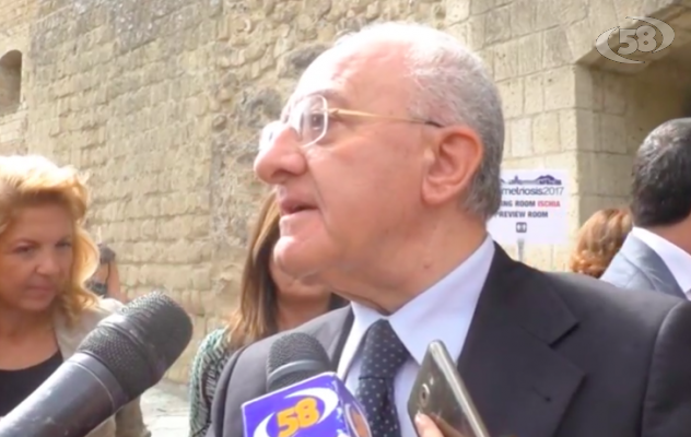 Incidente con l'auto blu, la versione di De Luca: ''Nessun controsenso. Sciacallaggio politico''