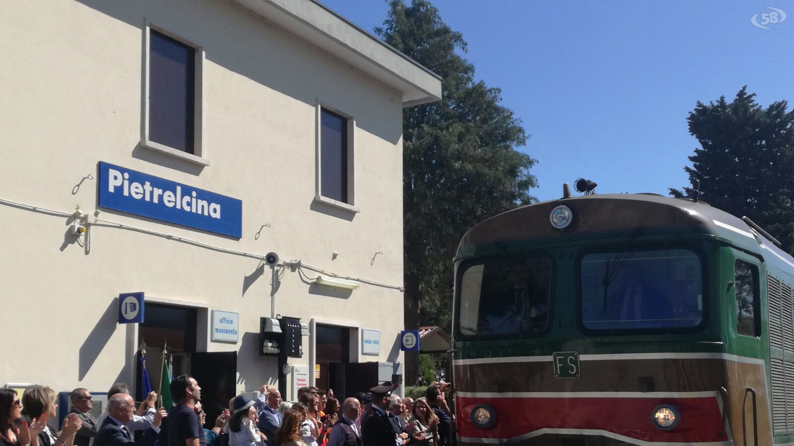 treno pietrelcina napoli