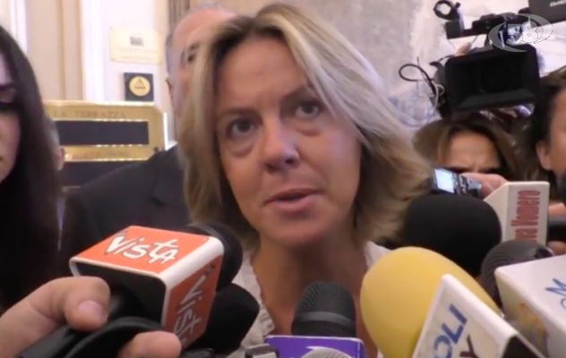 Sanità, Lorenzin in Campania: ''Anche gli stili di vita provocano cancro e altre malattie'' /VIDEO