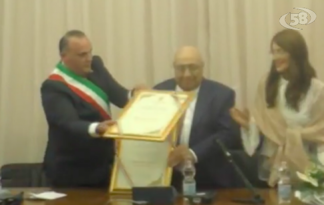 A Rocco Colicchio e sua moglie la cittadinanza onoraria di Vallata /VIDEO