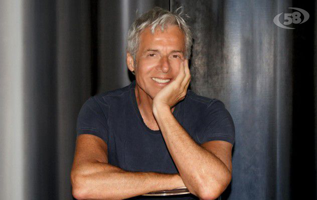 Baglioni factotum di Sanremo: direttore e conduttore per 600 mila euro