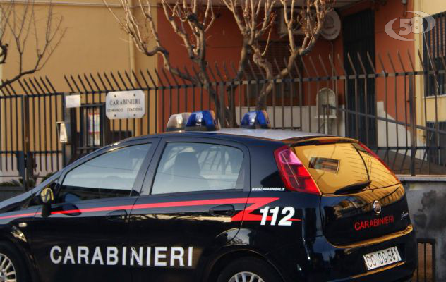 Violenza privata e lesioni personali, 50enne ai domiciliari