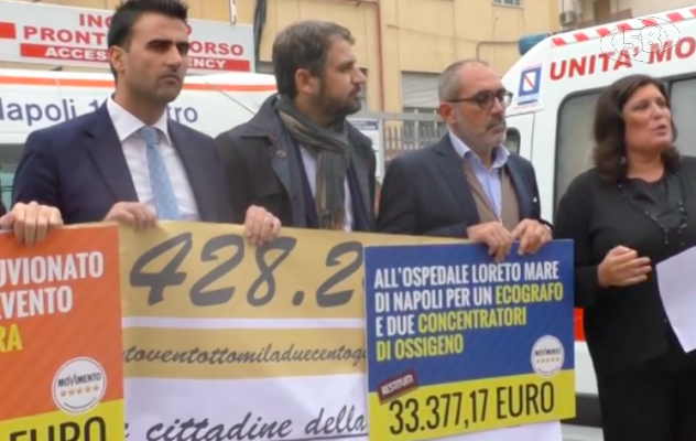 Cinquestelle donano attrezzature al Loreto Mare: soldi recuperati grazie al taglio degli stipendi
