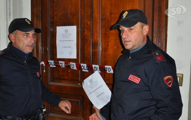 Si fingono clienti ma sono poliziotti: sigilli alla casa squillo