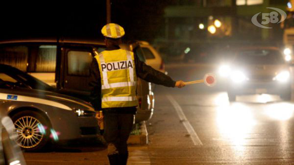 “Tu sei un infame. Ti devo uccidere”. Incendia auto dell’ex e minaccia anche l’attuale compagno