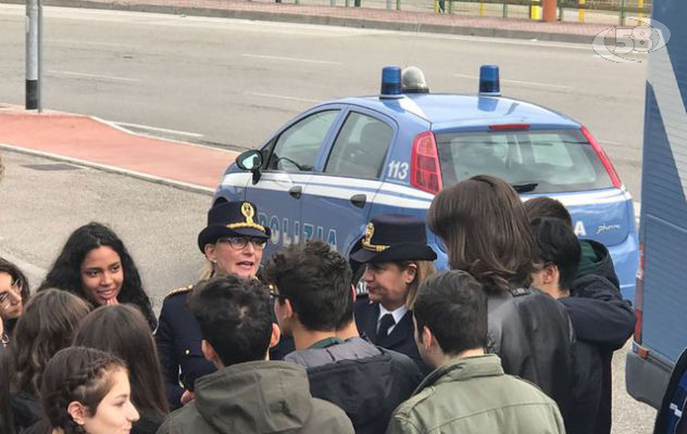  “Questo non è amore”, il questore Bellassai: "La violenza contro le donne è anche una problematica culturale"