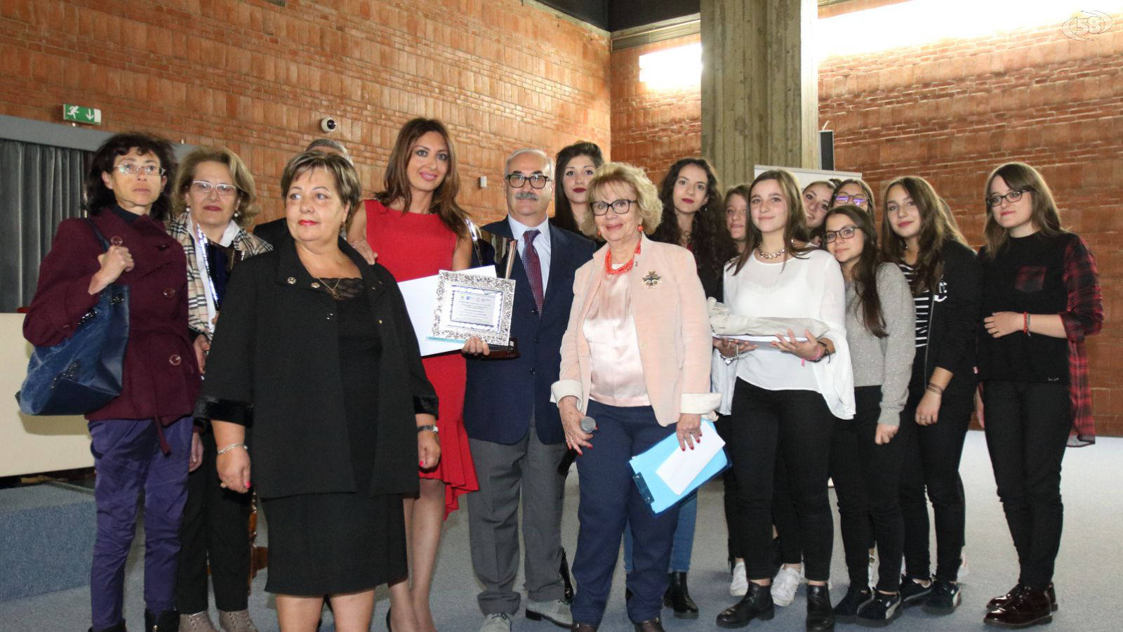 Premiazione con Teresa Lombardo, prof. Giovanni Ferrante e Tantucci