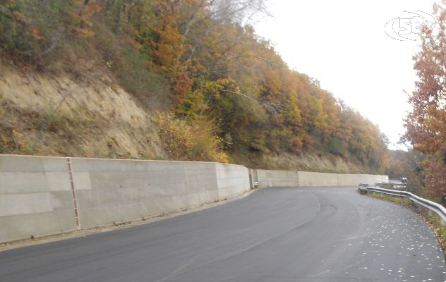  Completato il rifacimento della strada di collegamento Trevico-Vallesaccarda. Affidati i lavori per le arterie della Baronia
