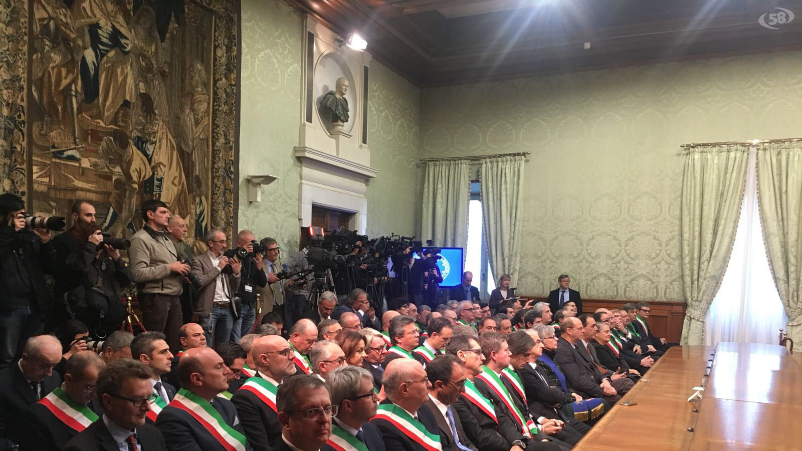 firma gentiloni