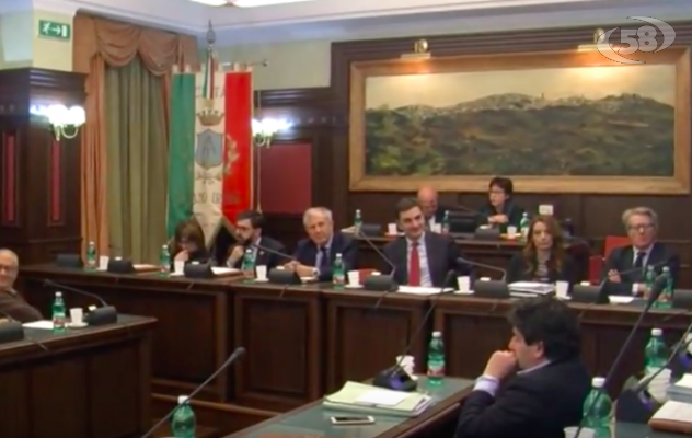 Tassa rifiuti, Comune di Ariano sospende attività di recupero