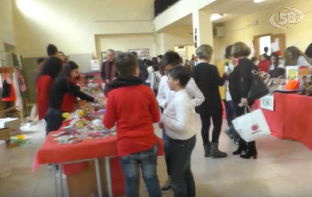 Ariano, alla scuola ''Don Milani'' i mercatini della solidarietà