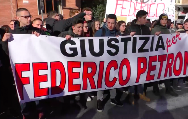 ''Giustizia per Federico'', studenti in corteo per il rapper ferito