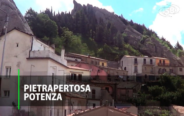 Pietrapertosa, lo spettacolo delle Dolomiti Lucane / SPECIALE